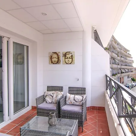 Con Piscina - Bahia0102 *